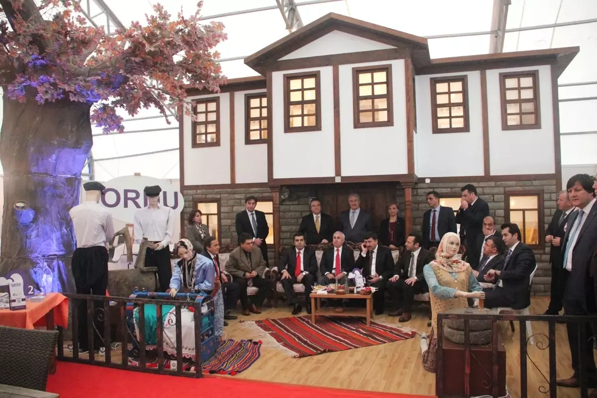 Gülderen, Karadeniz Turizm Fuarı\'nı Değerlendirdi