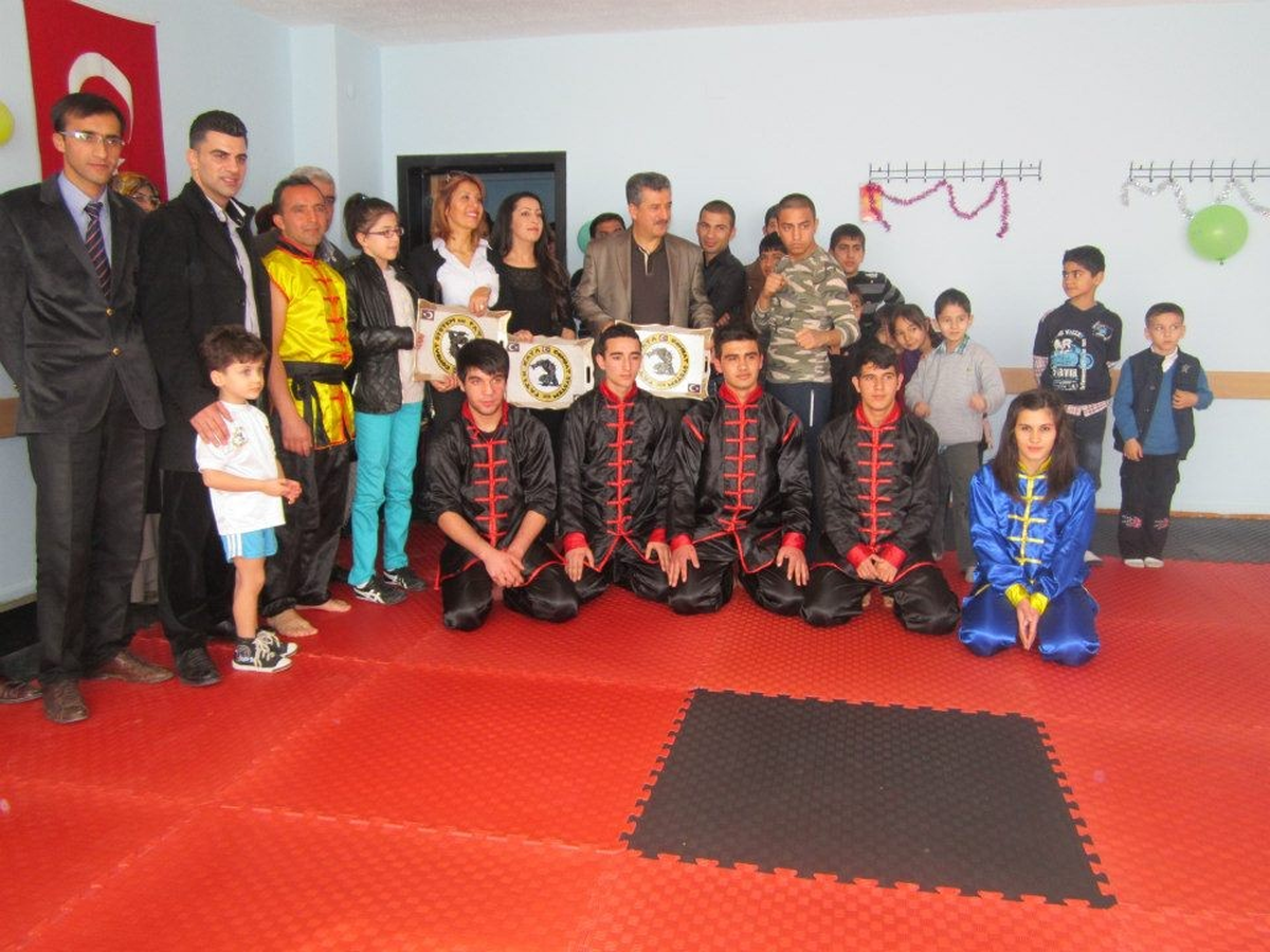 Halk Eğitim Merkezi\'nden Karate Kursu