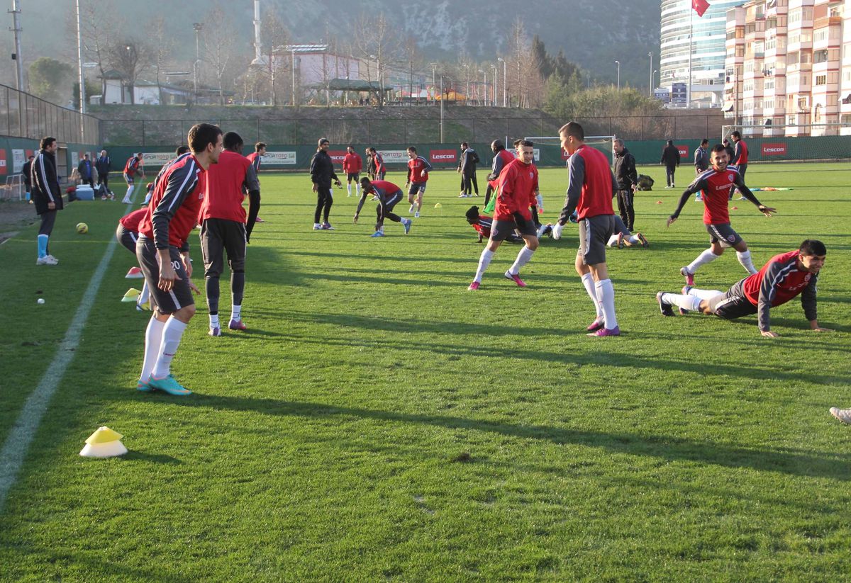 Karabükspor\'da Akhisar Hazırlıkları Başladı
