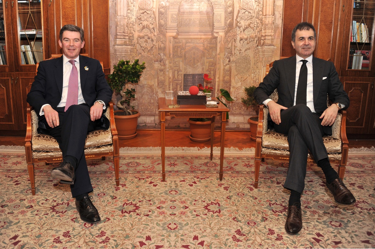 Kültür Bakanı Çelik, İngiltere Spor ve Turizm Bakanı Hugh Robertson ile Biraraya Geldi