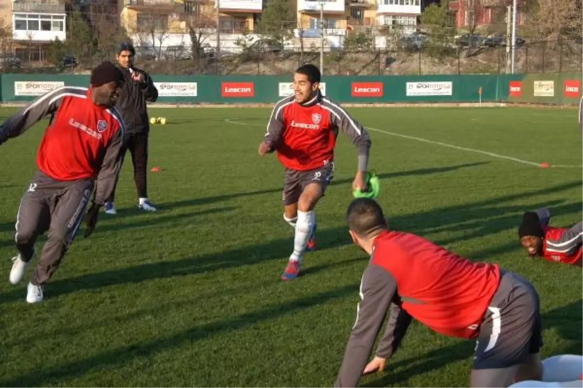 Mesut Bakkal: İç Saha Fobimizi Yenmemiz Lazım