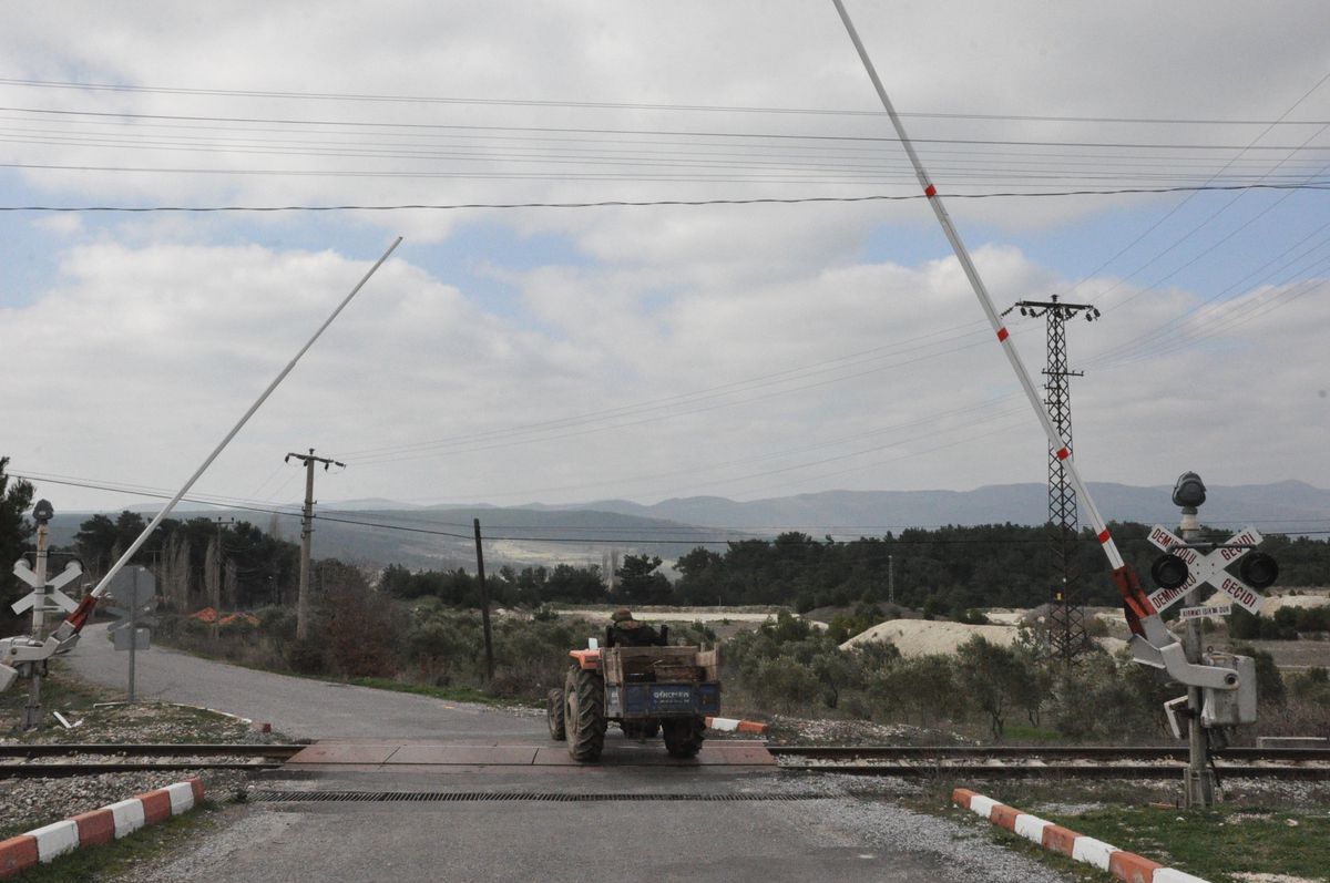Tehlikeli Hemzemine Üst Geçit Yapılacak