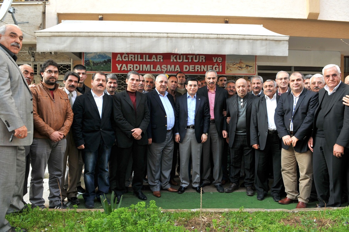 Tütüncü Ağrılıları Ziyaret Etti