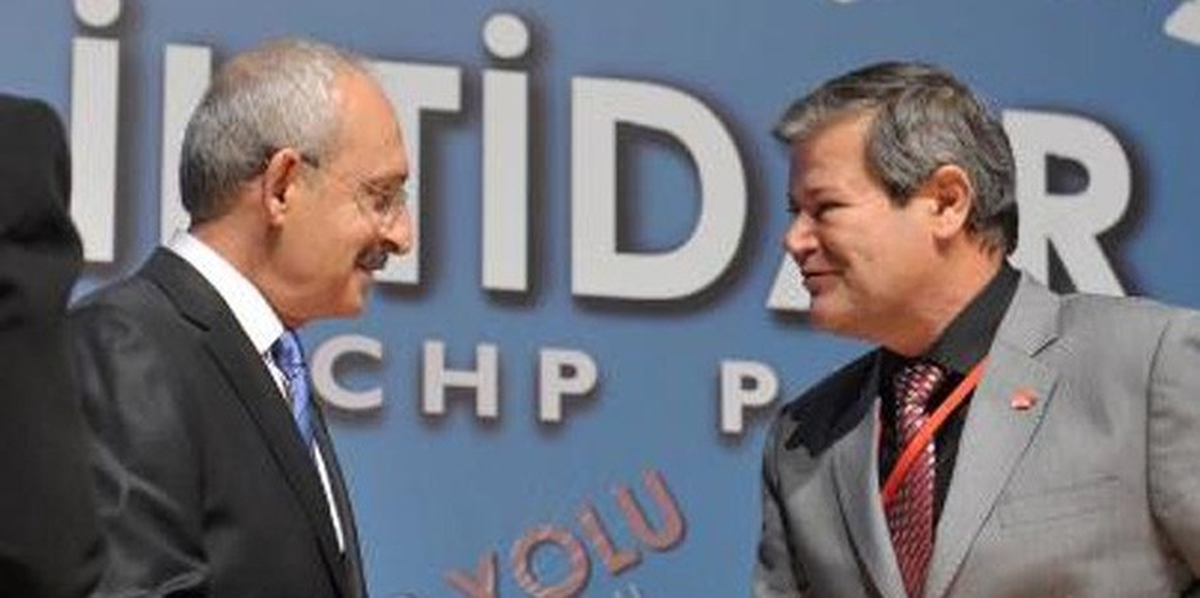 Eğitici Eğitimine Katılan CHP\'liler Belgelerini Aldı