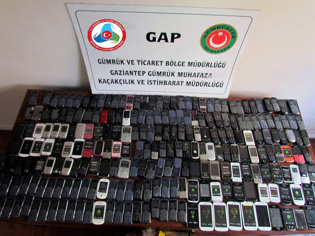 Gaziantep\'te Kaçak Cep Telefonu Operasyonu