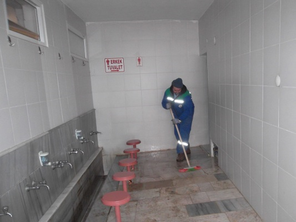 Kartepe Belediyesi Temizliğe Dikkat Ediyor