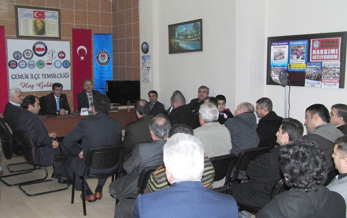 Milletvekili Aydın\'dan Eğitim-Bir-Sen\'e Ziyaret