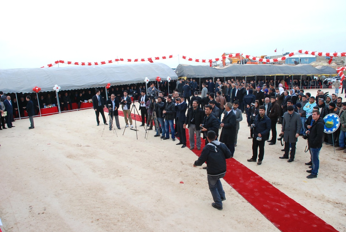 Türkiye\'nin En Büyük Organize Besi Sanayi Bölgesinin Temeli Şanlıurfa\'da Atıldı