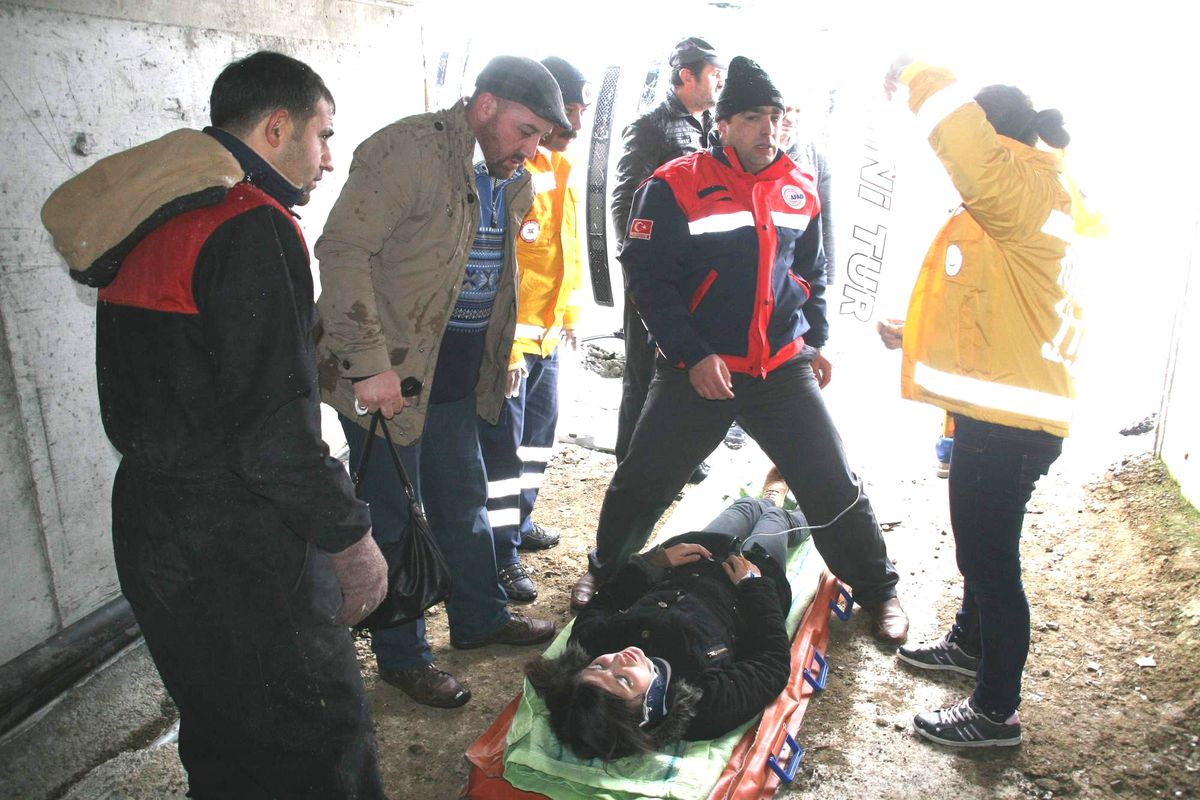 Yozgat\'ta Trafik Kazaları: 12 Yaralı
