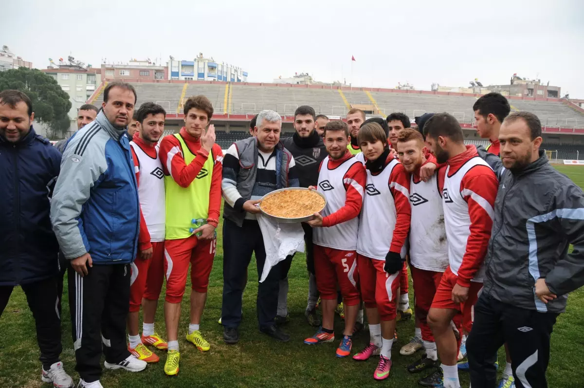 Aydınspor 1923\'e Baklava Morali