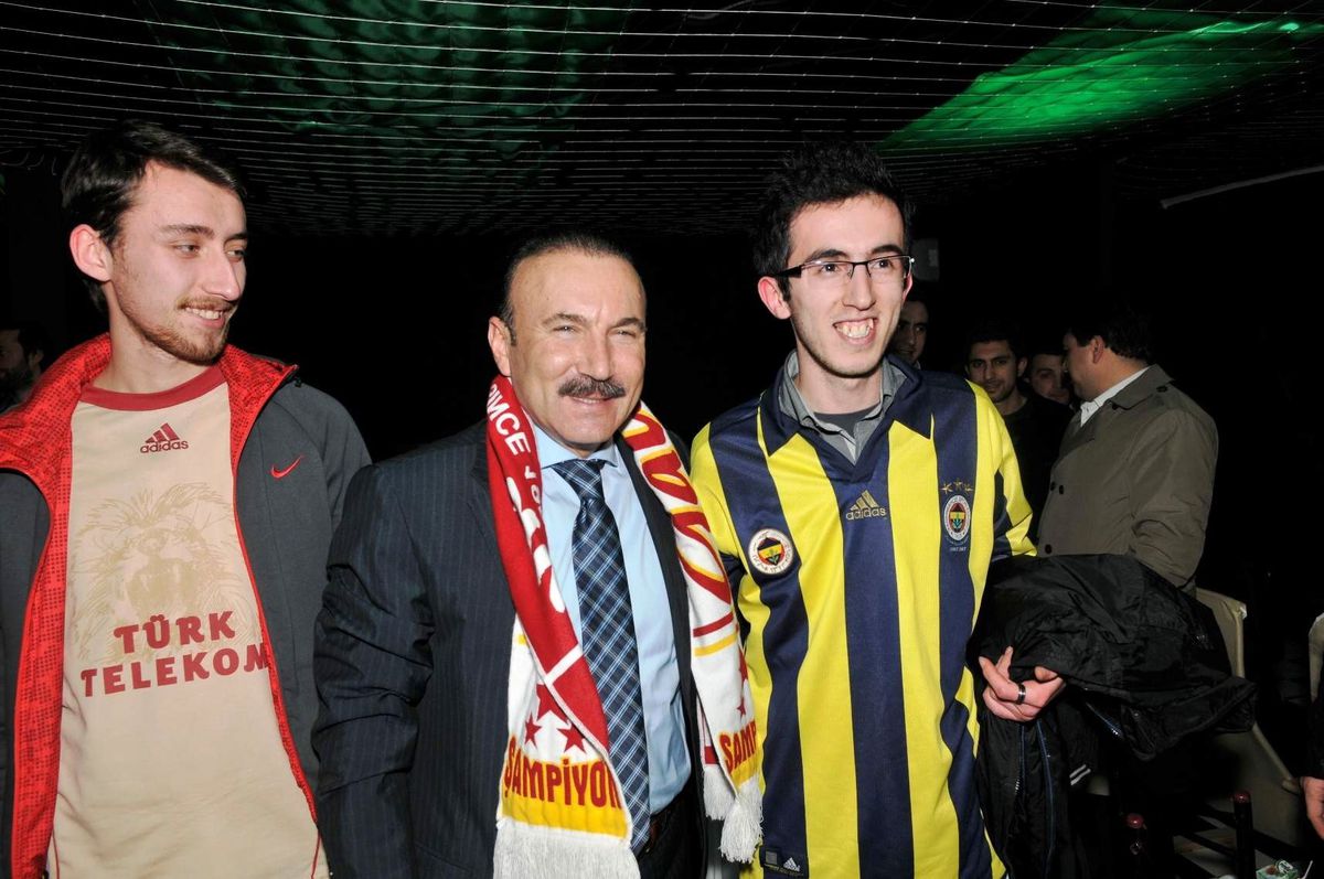 Başkan Doğan\'ın Maç Keyfi