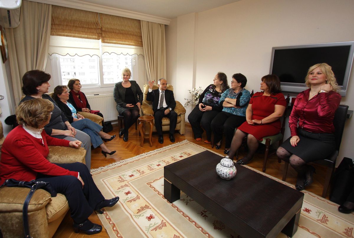 Başkan Karabağ Altın Günlerine Devam Ediyor