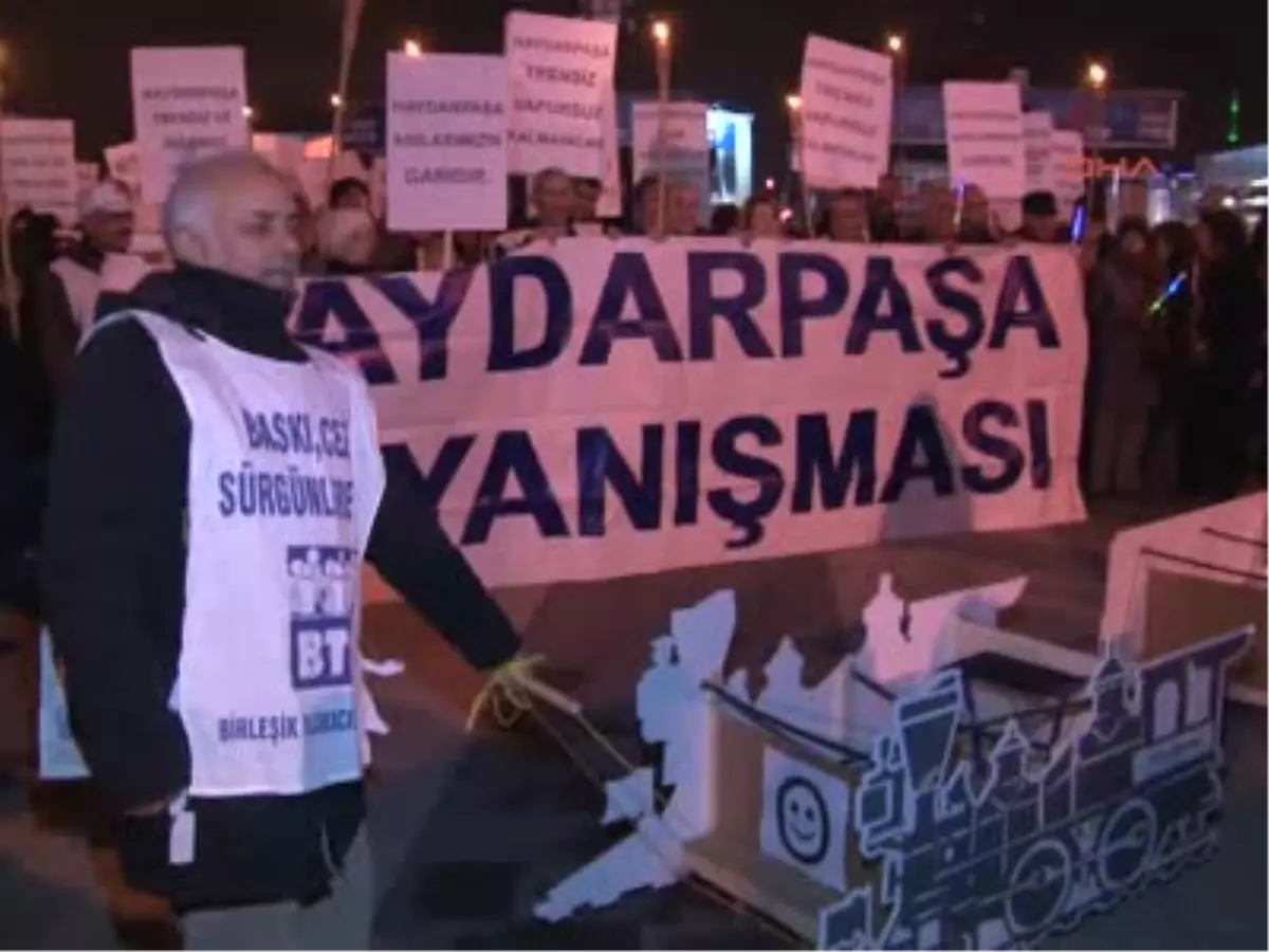 Haydarpaşa Garı İçin Meşaleli Yürüyüş