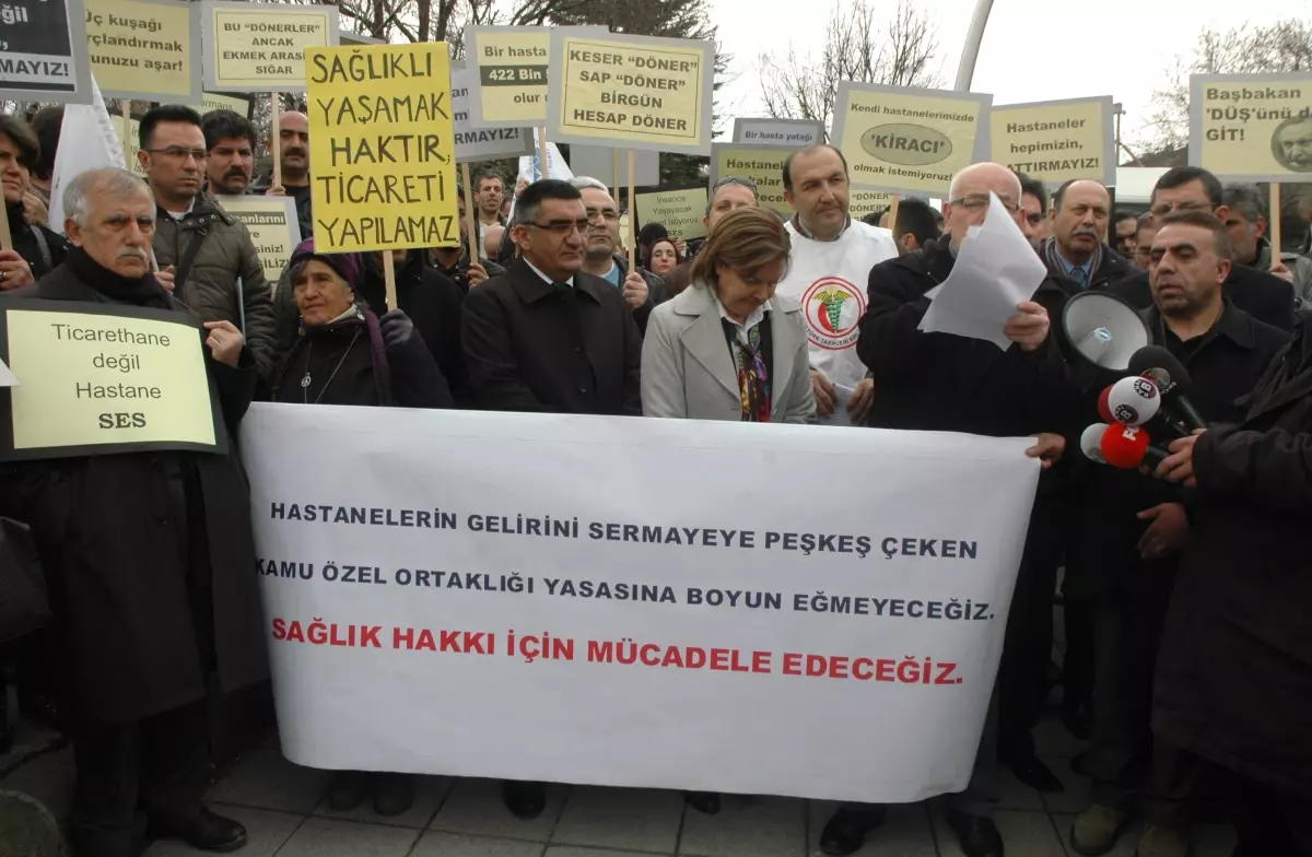 Meclis Önünde Şehir Hastaneleri Protestosu