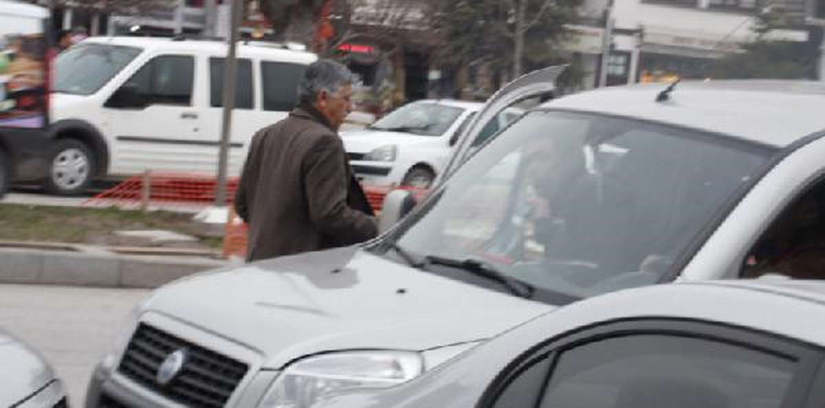 Babası Kaptırdı, Polis Oğlu Kurtardı