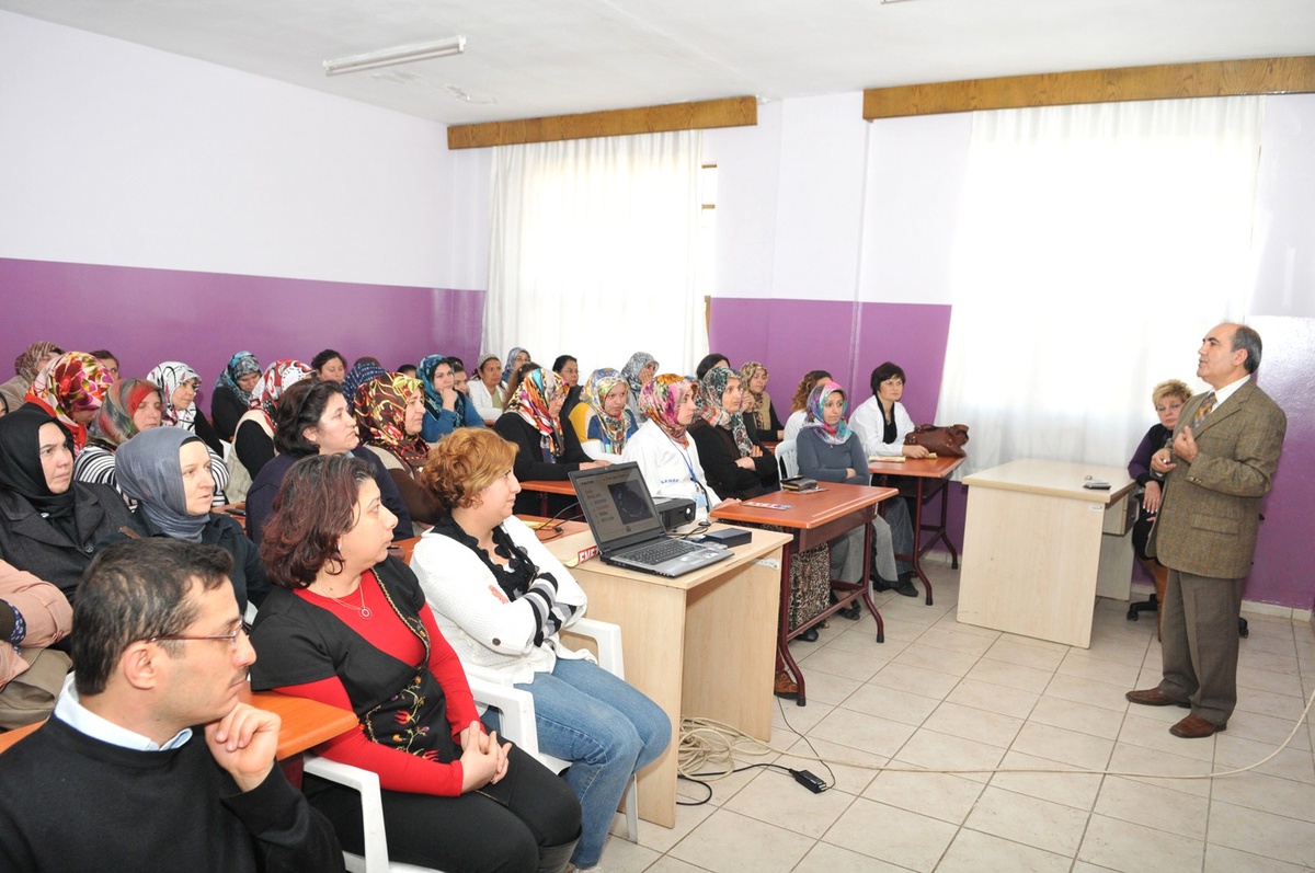 Akmek\'ten Kan Hastalıkları Semineri