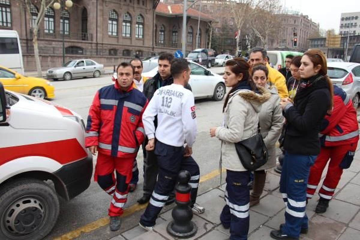 Ambulans\'ta Bomba İhbarı Asılsız Çıktı