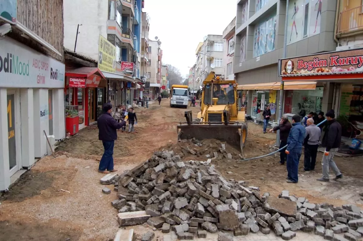 Banyolar Caddesi Yenileniyor