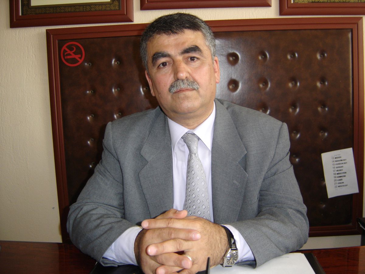 Soma Eski Milli Eğitim Müdürü Kalp Krizi Geçirdi