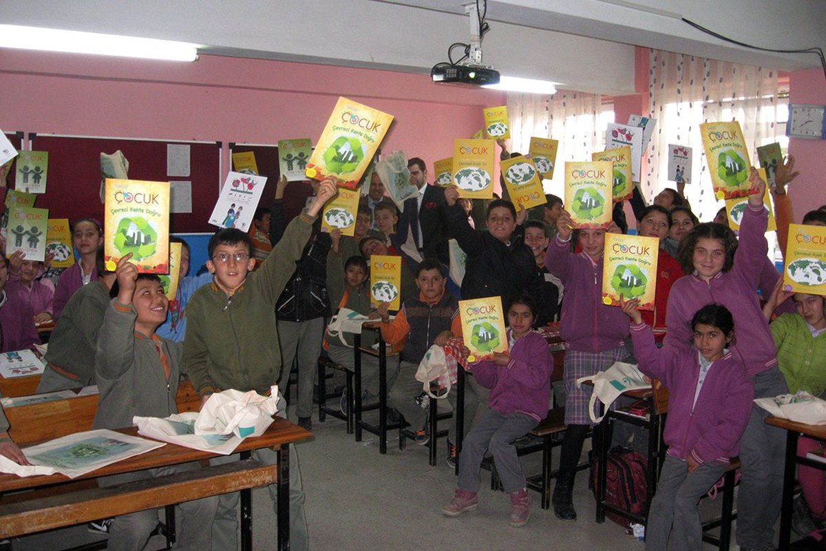 Eskişehir\'de \'Çevre Eğitimleri\' Sürüyor