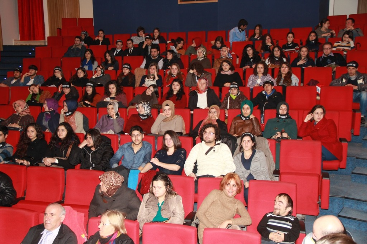 Görme Engellilerin Sinema Keyfi