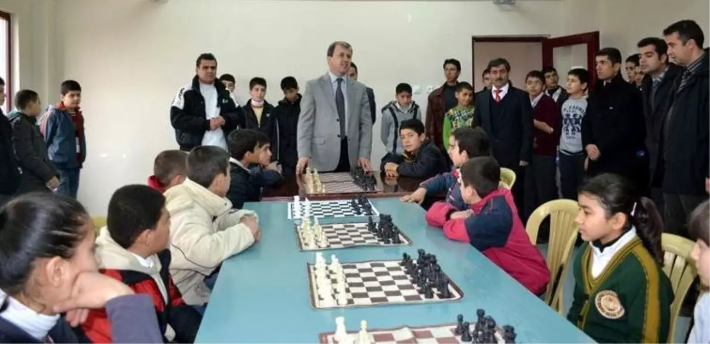 MEB Okul Sporları Satranç Turnuvası Başladı