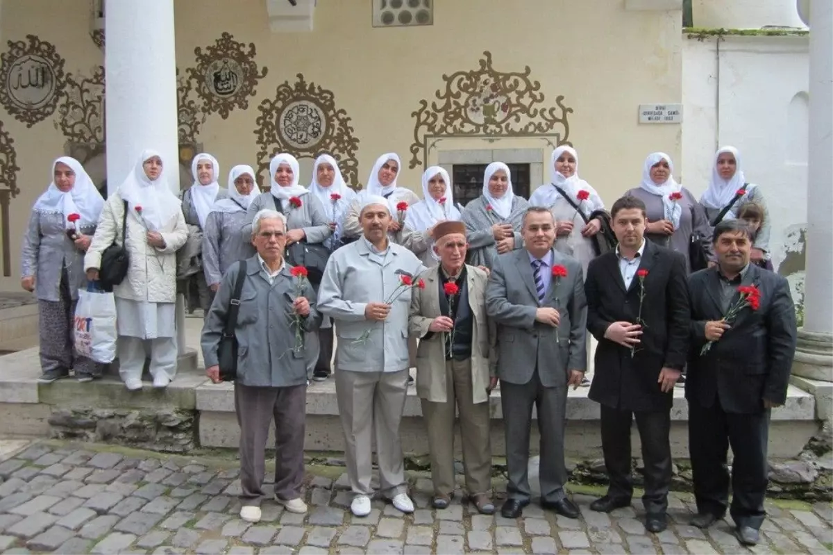 Pazar'da 3. Umre Kafilesi Uğurlandı