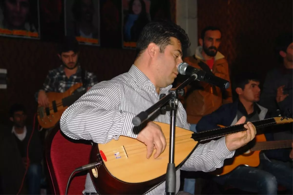 Van'da Seyda Perinçek Konseri