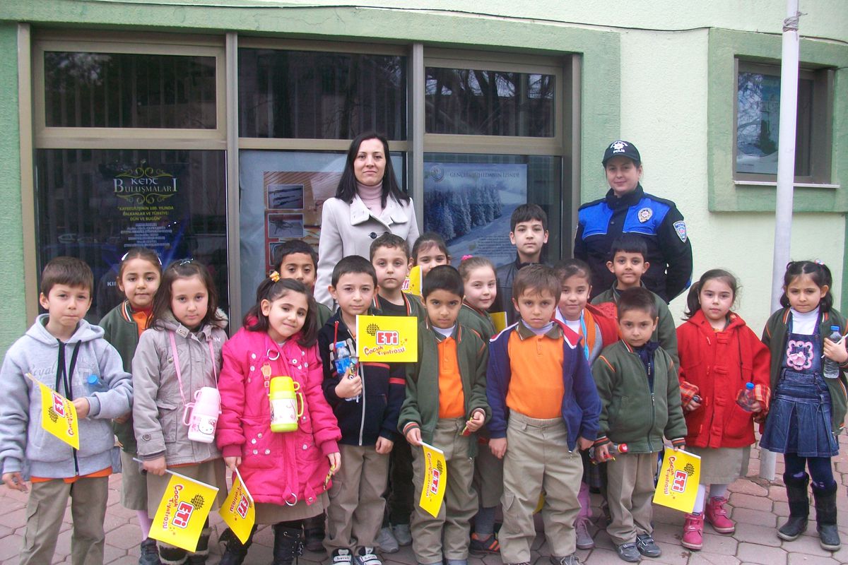Yahşihan İlçe Emniyet Müdürlüğü Öğrencileri Tiyatro ile Buluşturdu