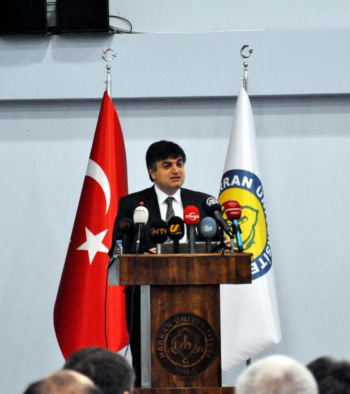 YÖK Başkanı Çetinsaya: Akademisyenlik Erozyona Uğratılmıştı