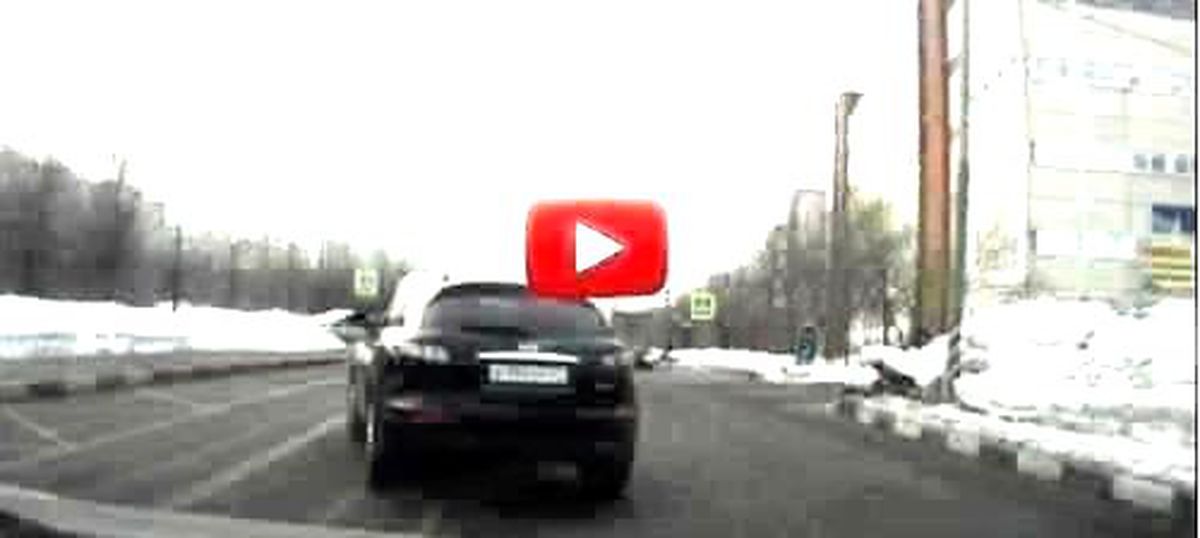 Yol Kesiyor, Silah Çekiyor Ama Rezil Oluyor