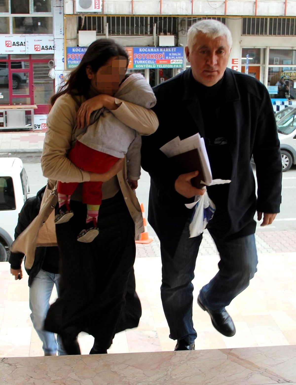16 Yıl Hapis Cezası Alan Kadın Adliyeye Bebeğiyle Geldi