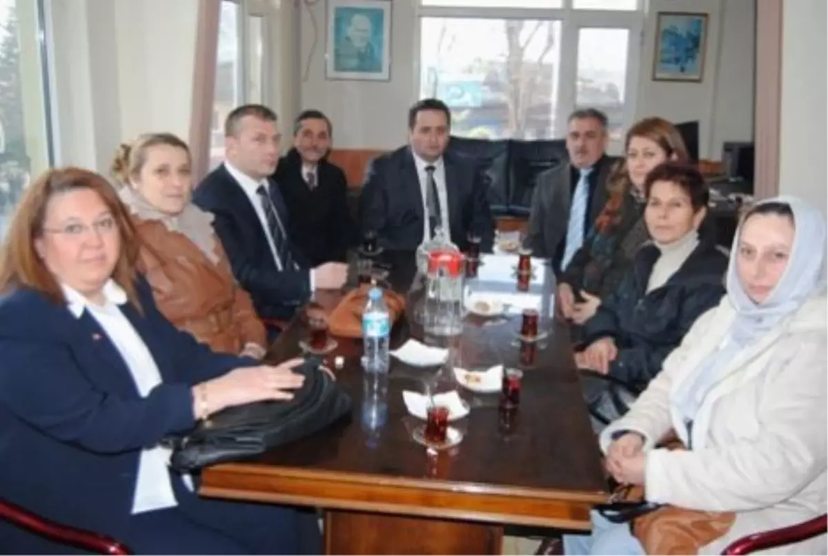 Bayanlardan MHP Başkan Aday Adayı Yanmaz'a Teşekkür