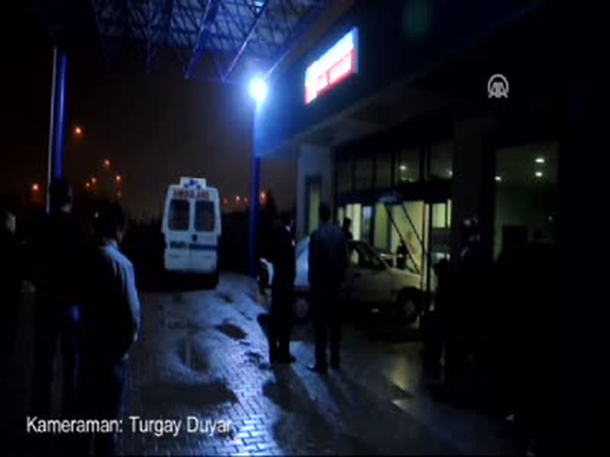 Doktora Kızıp Otomobille Acile Girdi