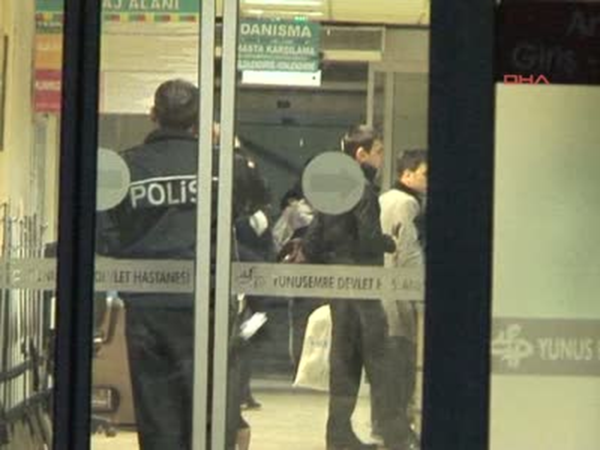Eşi ve Onun Dostu Olan Dansözü Bıçakla Yaraladı