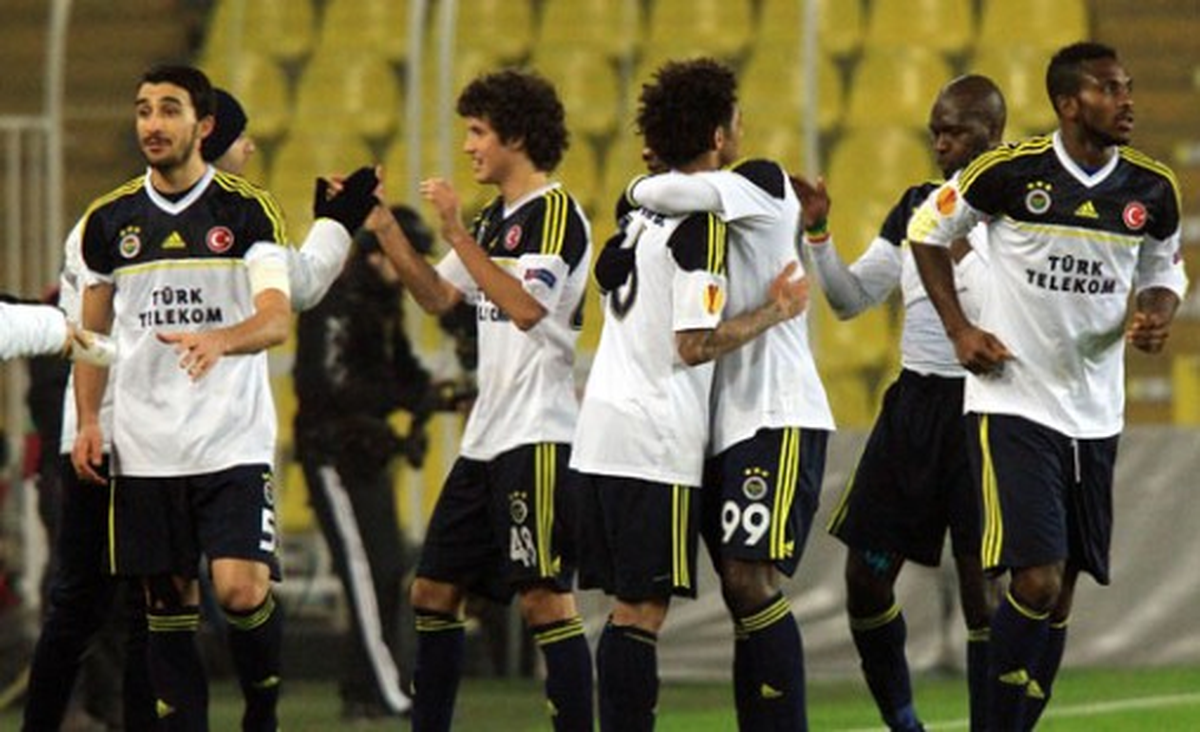 Fenerbahçe Çıkışını Sürdürmek İstiyor