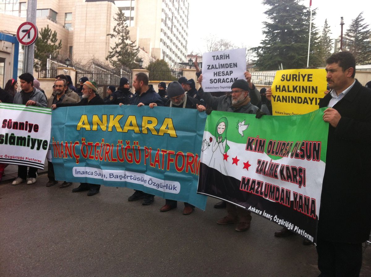 İran Büyükelçiliği Önünde Eylem