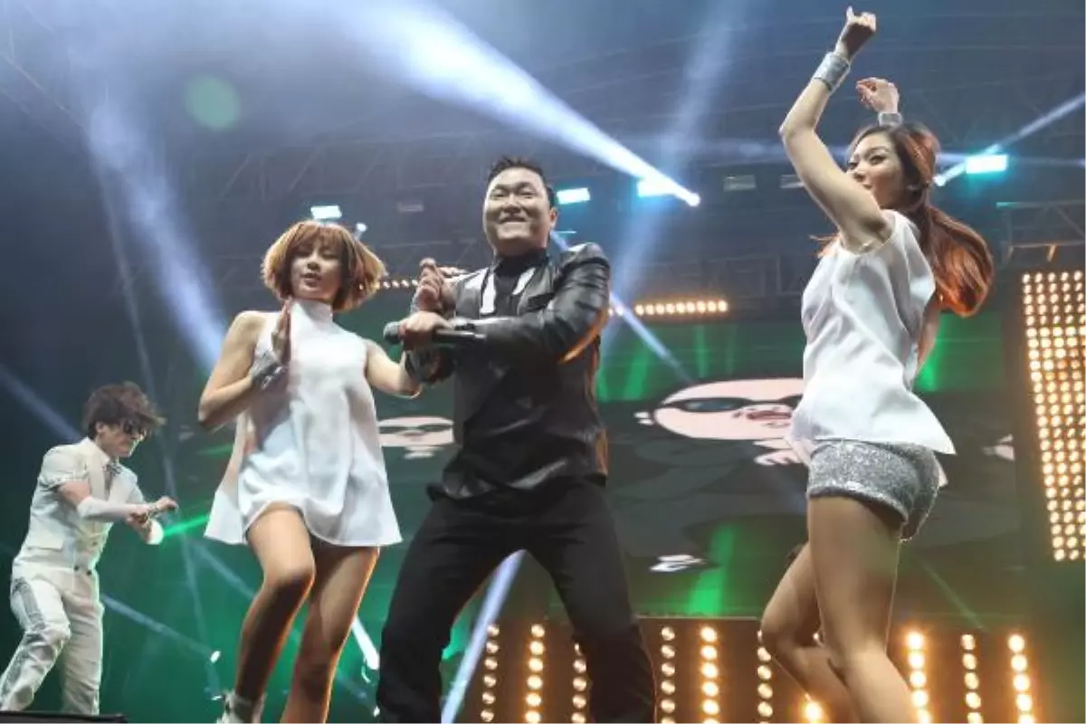 İstanbul\'da "Gangnam Style"