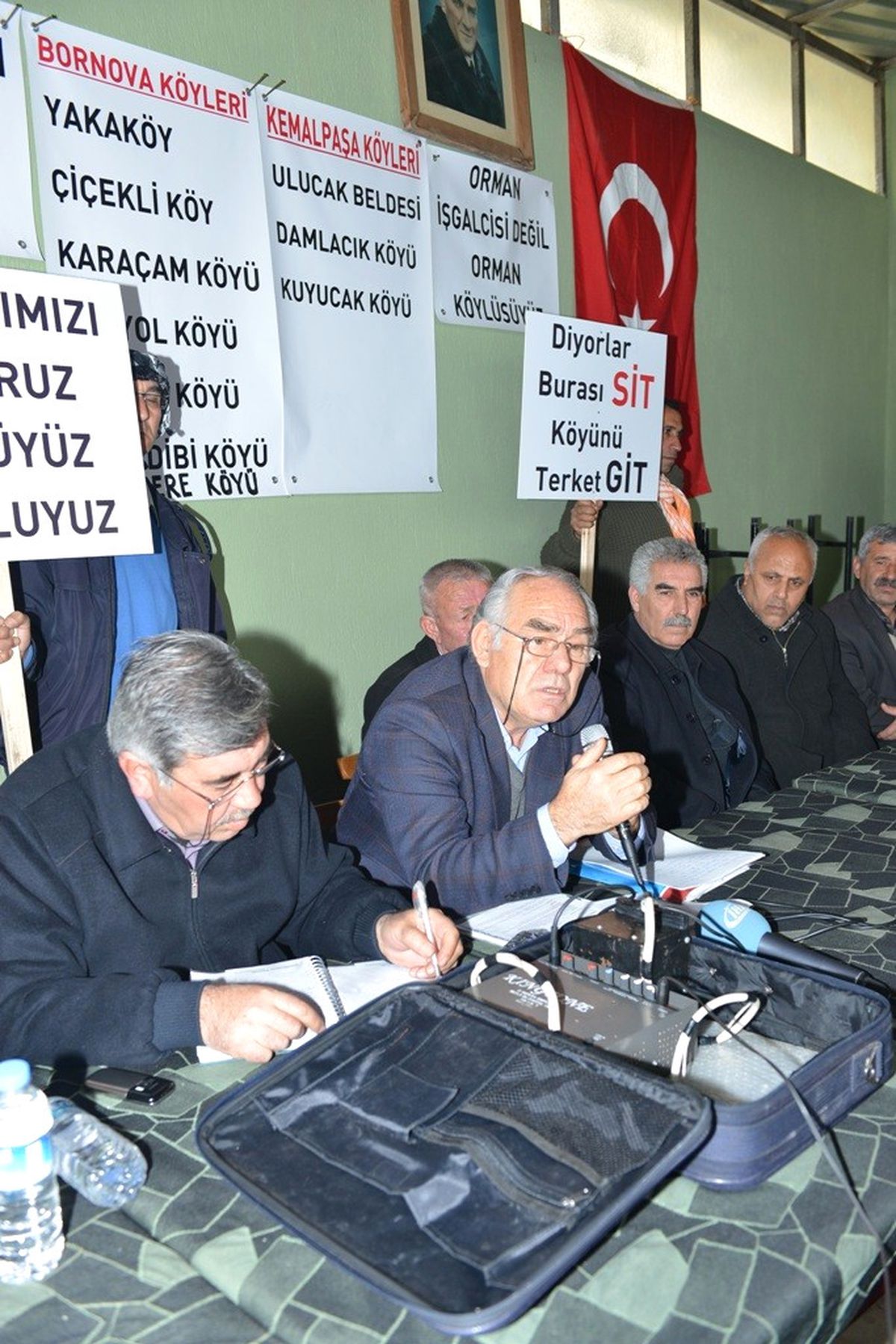 Köy Kahvesinde 2b Toplantısı