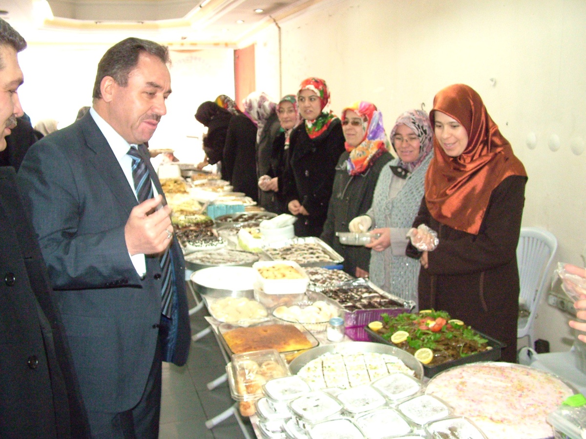 Nevşehir Müftülüğü\'nden "Suriye İçin Bir Ekmek Bir Battaniye" Kampanyasına Destek