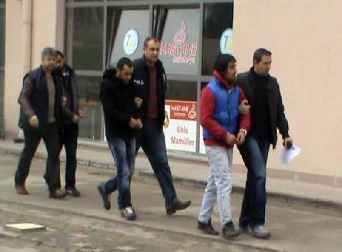 Okullların Güvenlik Kameralarını Çalan 3 Şüpheli Yakalandı