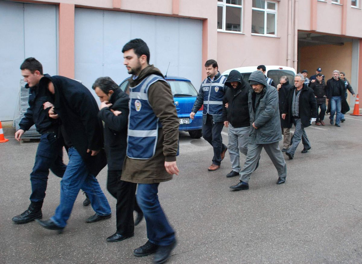 Silah Kaçakçılığı Operasyonunda 10 Tutuklama