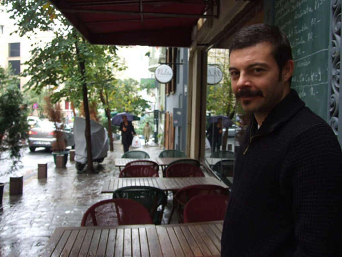 Ünlü Yönetmen Kamera Önünü Sevdi