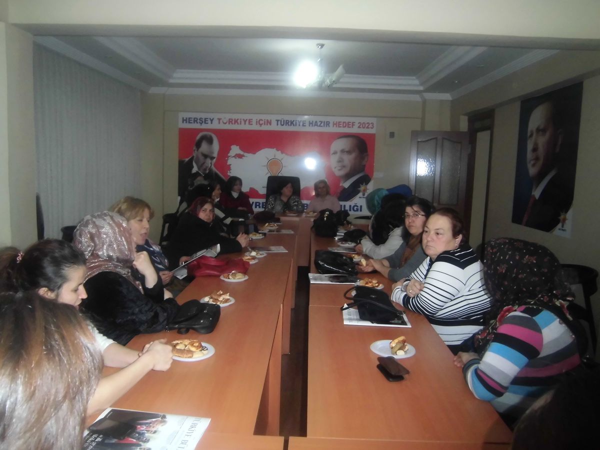 AK Parti Kilimli Kadın Kollarından Ziyaret