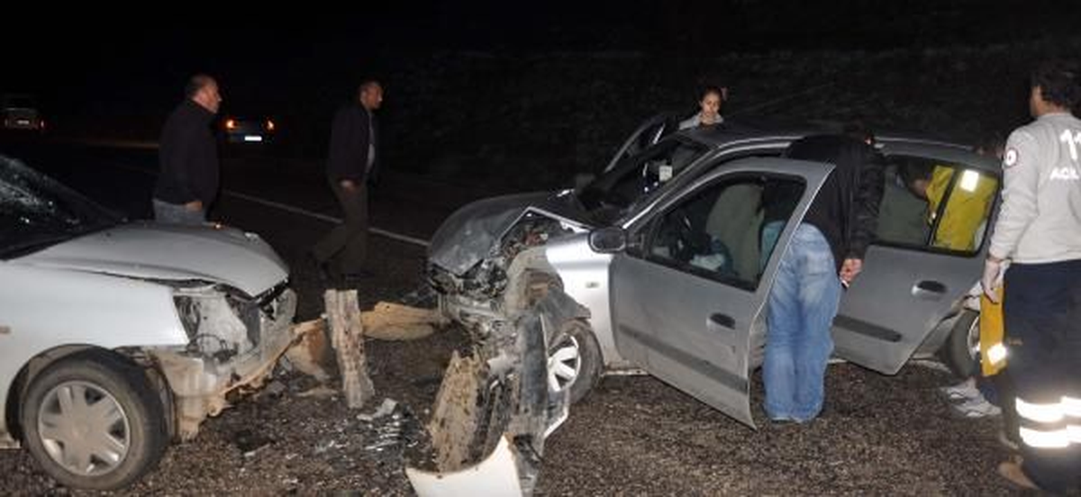 Akraba Ziyareti Dönüşü Kaza: 4 Yaralı