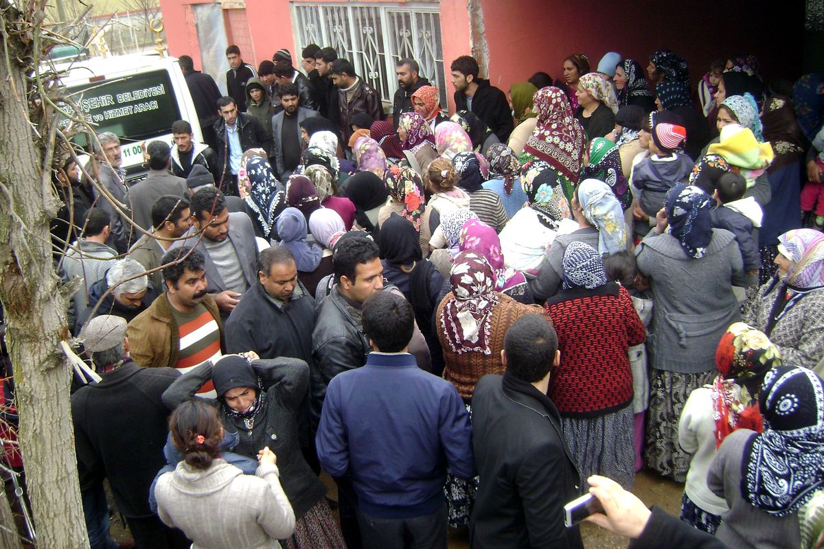 Alkollü Baba, 12 Yaşındaki Oğlunu Vurdu