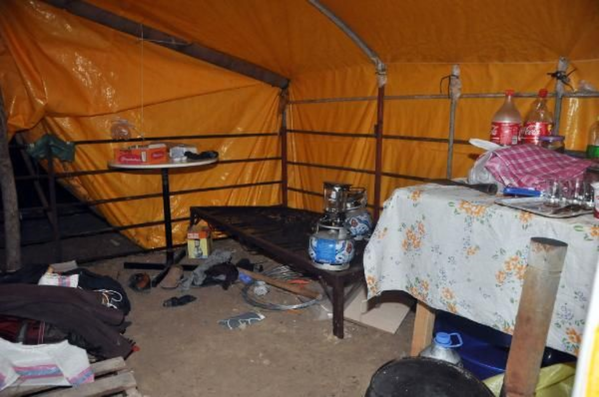 Antalya'da Kurbanlık Satıcısı 2 Kişi ve Arkadaşları Zehirlenerek Öldü