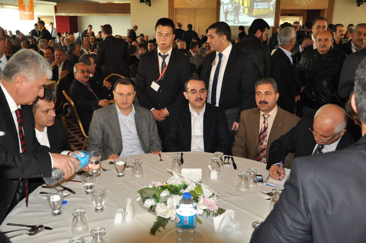 Bakan Ergin: "İmralı Süreci Olumlu Sonuçlanmazsa Türkler De, Kürtler De, Türkiye de Kaybeder"