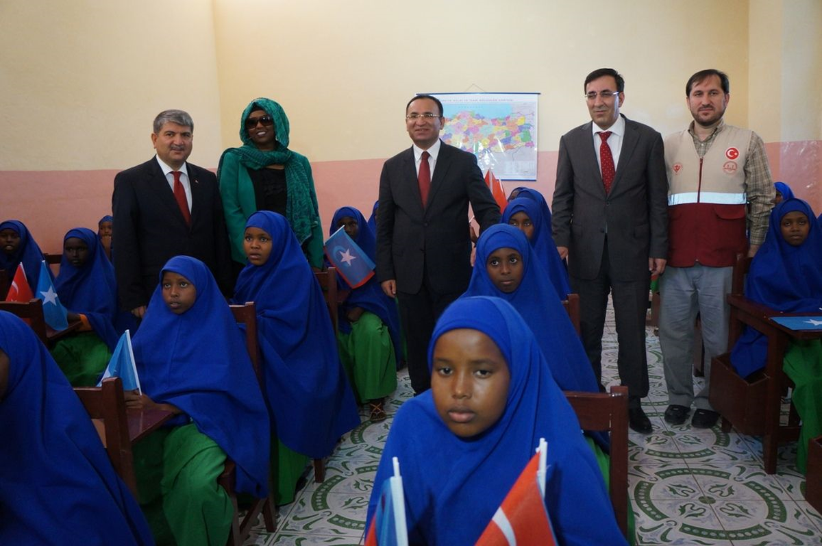 Başbakan Yardımcısı Bozdağ ve Kalkınma Bakanı Yılmaz Sudan\'da