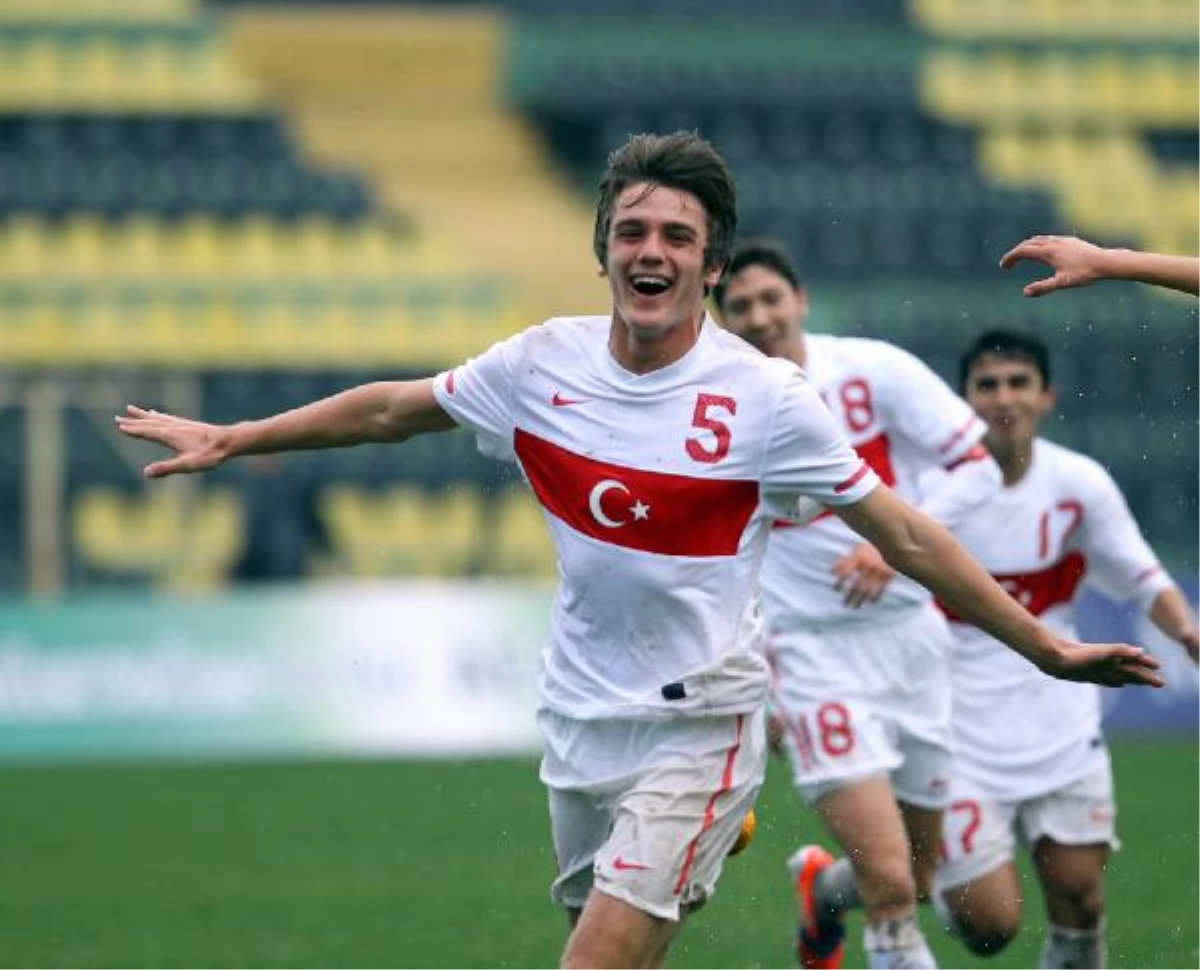 Bursaspor Gençleri Profesyonel Oluyor